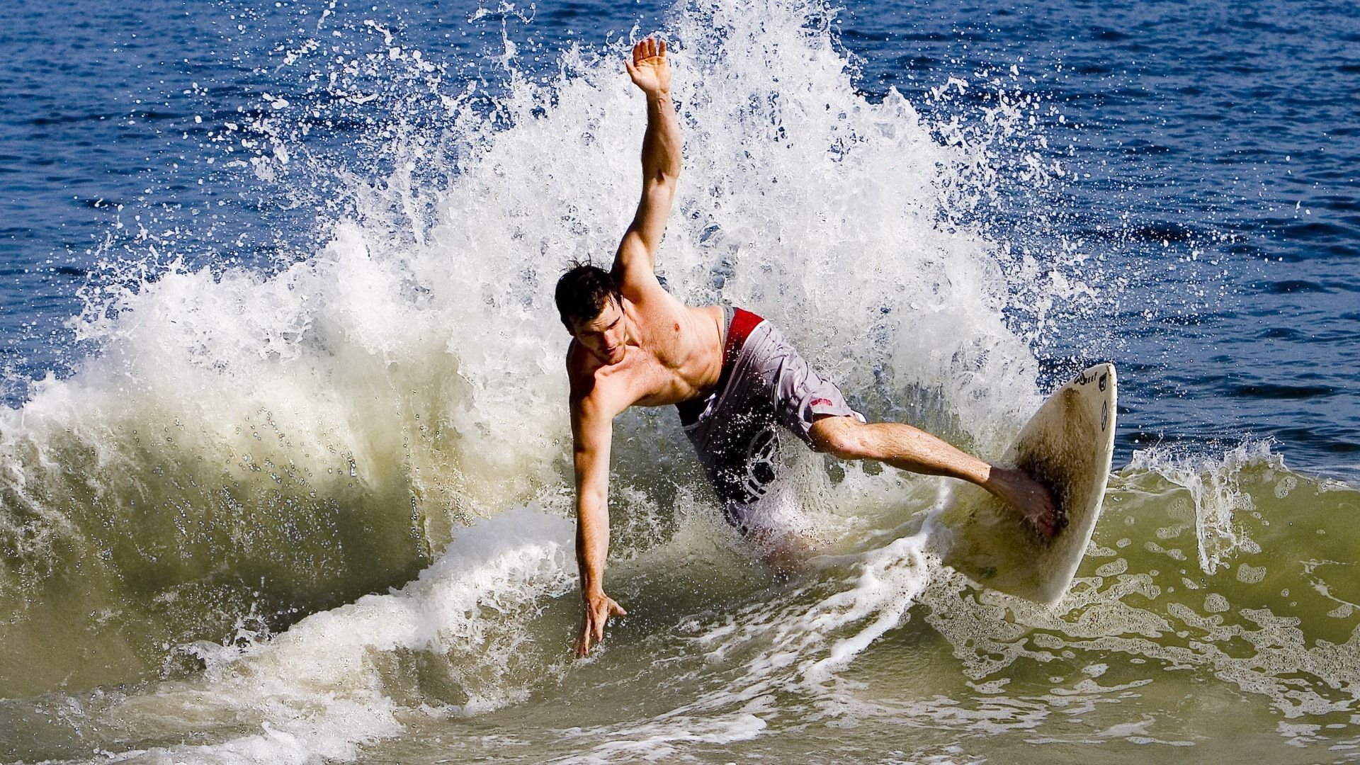 法甲降级战悬念持续升温，法甲降级规则